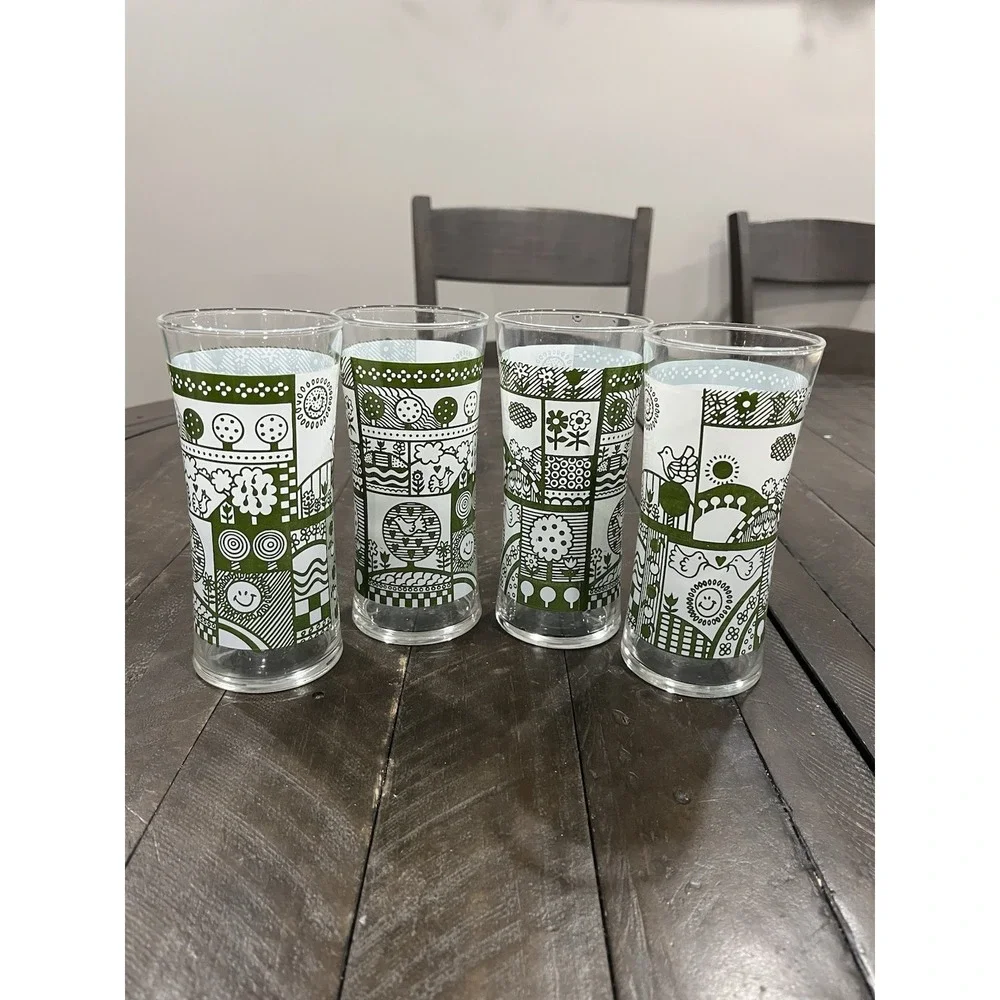 Vtg Amish Folk Art Green Tumbler 6 1/2